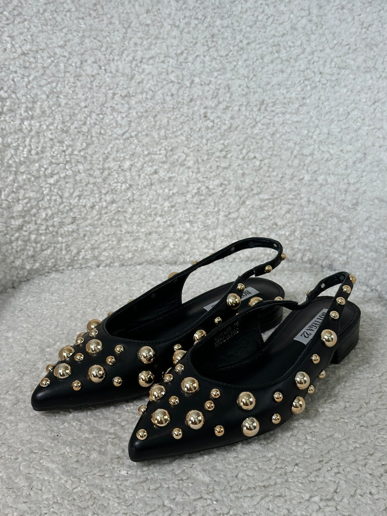 Slingback borchie nere