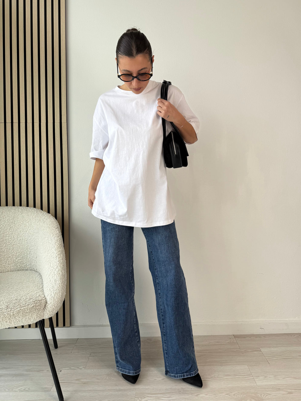 T-shirt over Basic