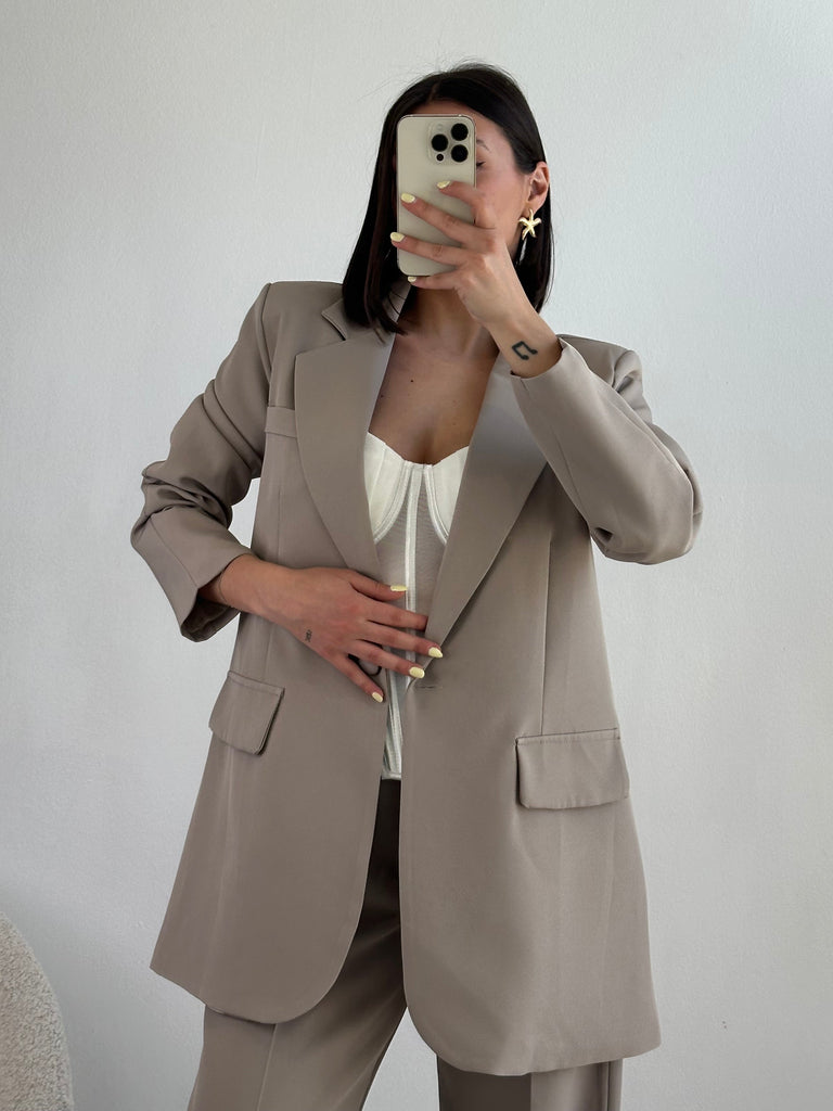 Blazer over Tortora