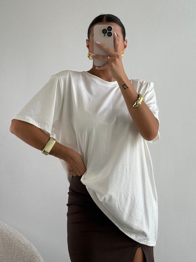 T-shirt over con spalline