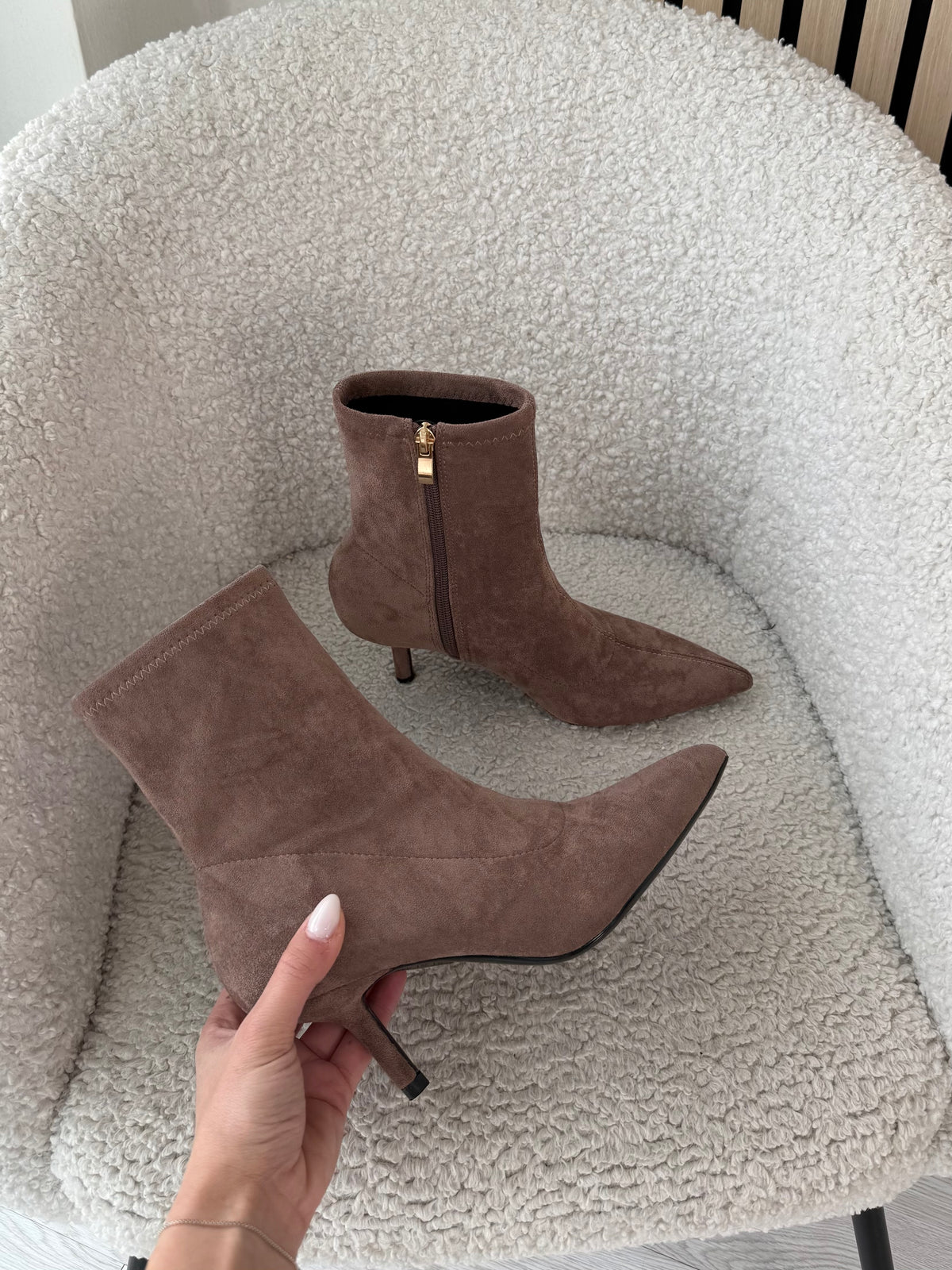 Stivaletto Suede