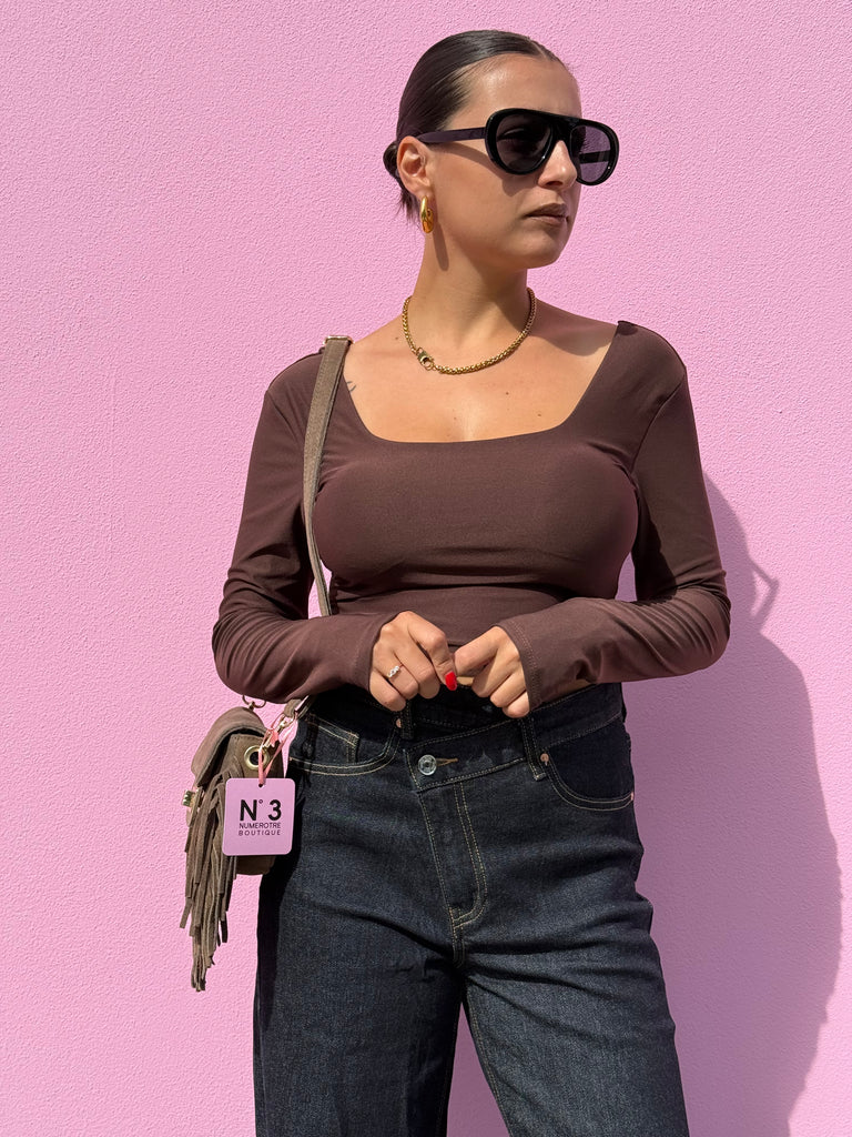 Top crop con coppe
