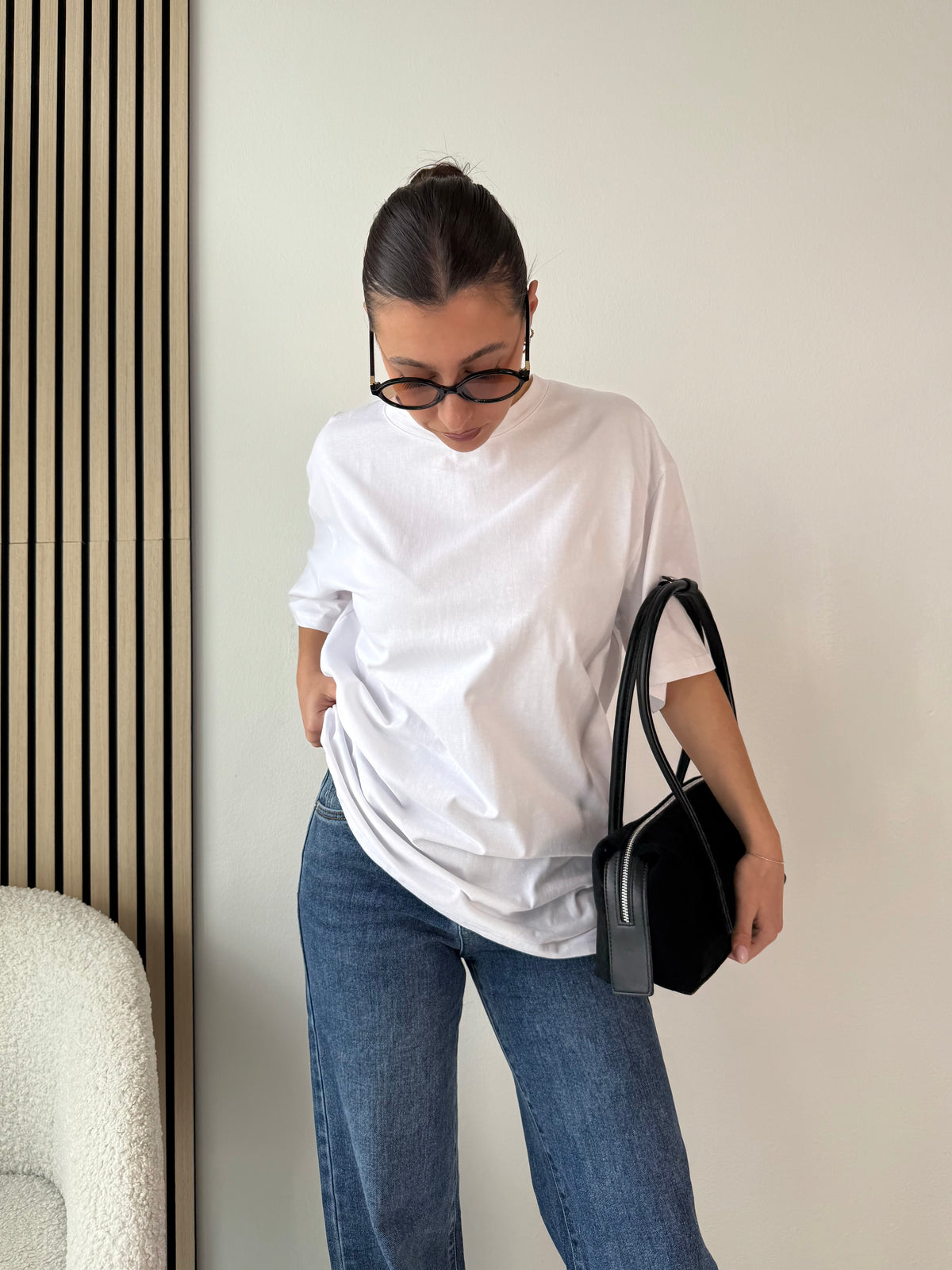 T-shirt over Basic