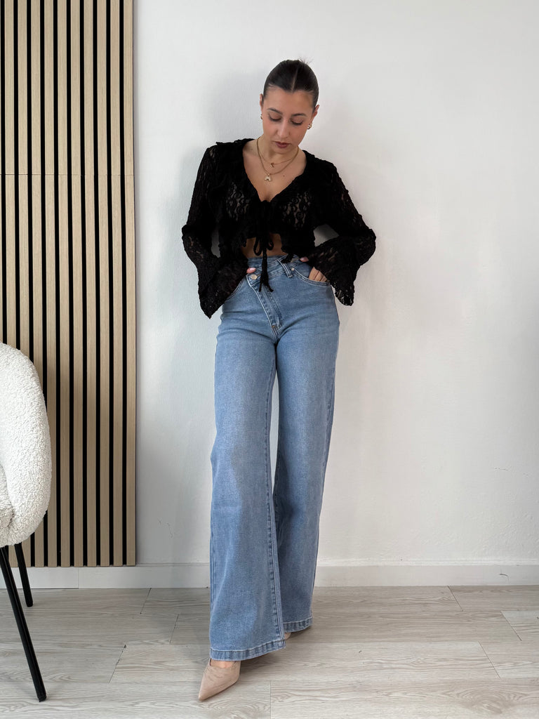 Jeans bottone sfalzato