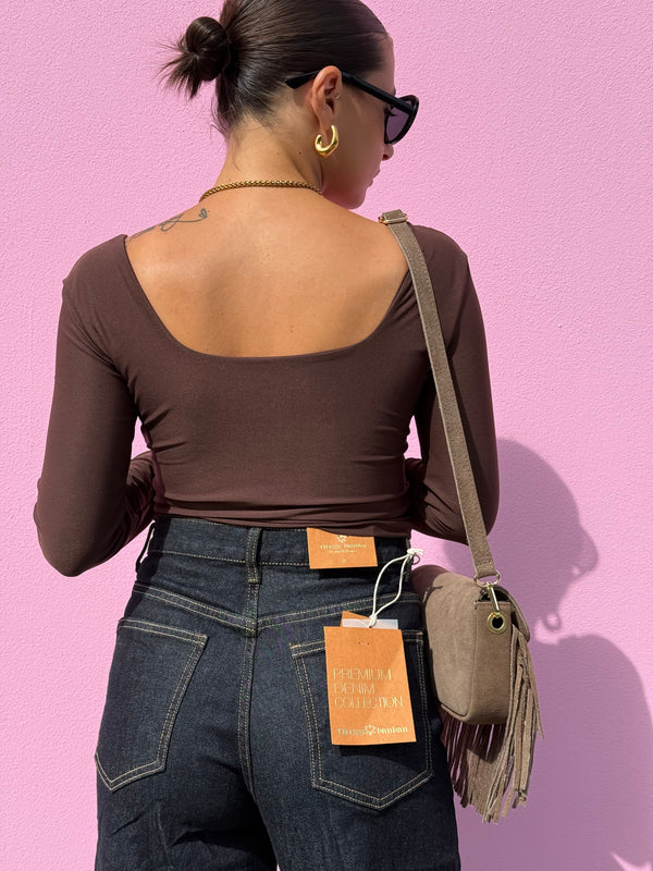 Top crop con coppe