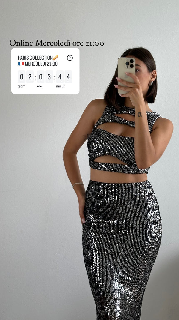 Completo cut out paillettes