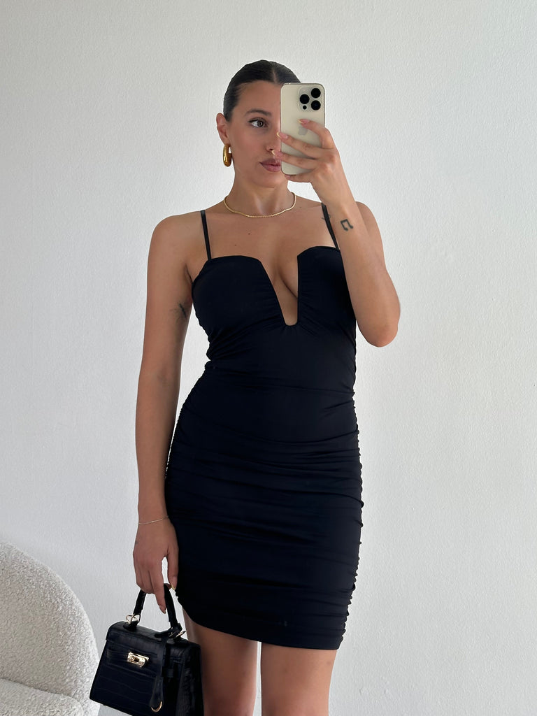 Abito scollo a V effetto push up