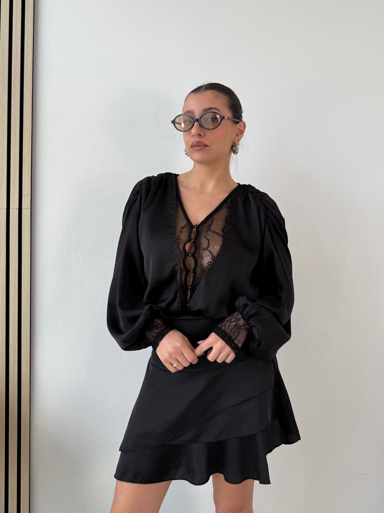 Abito in raso con pizzo TREND