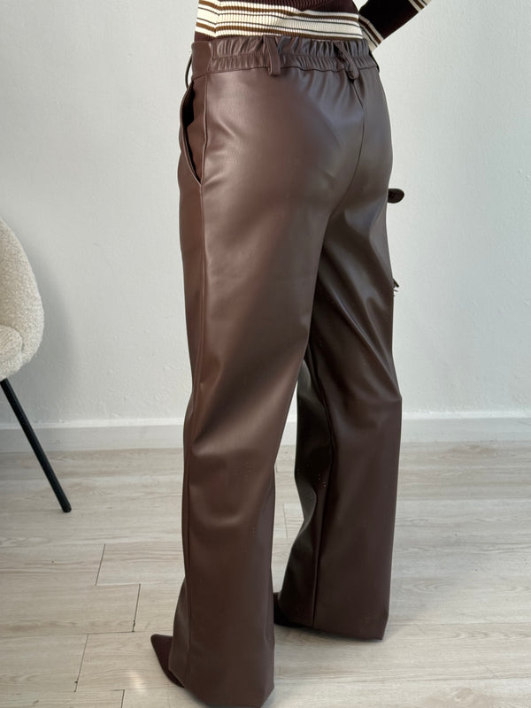 Pantalone in ecopelle marrone