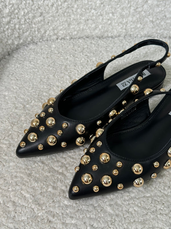 Slingback borchie nere