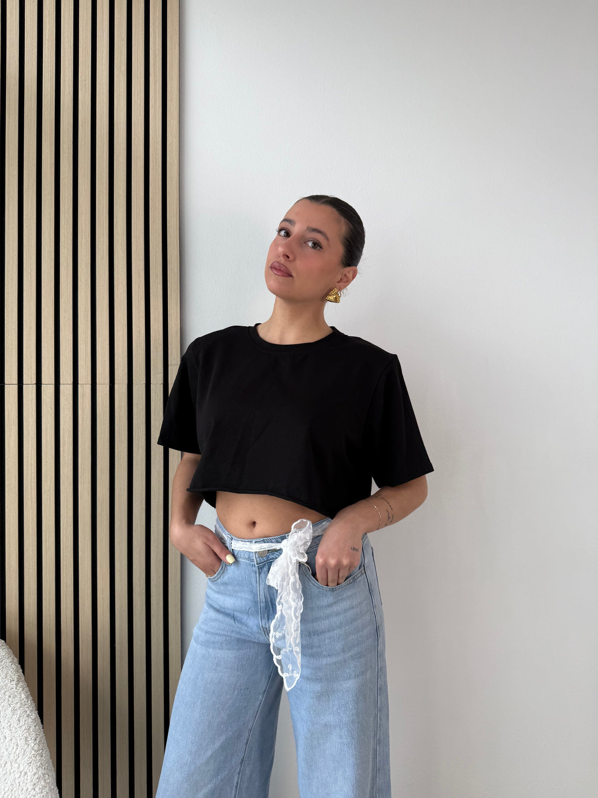 T-shirt crop spalline