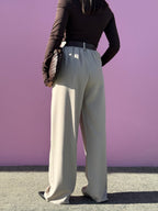 Pantalone palazzo con cinture