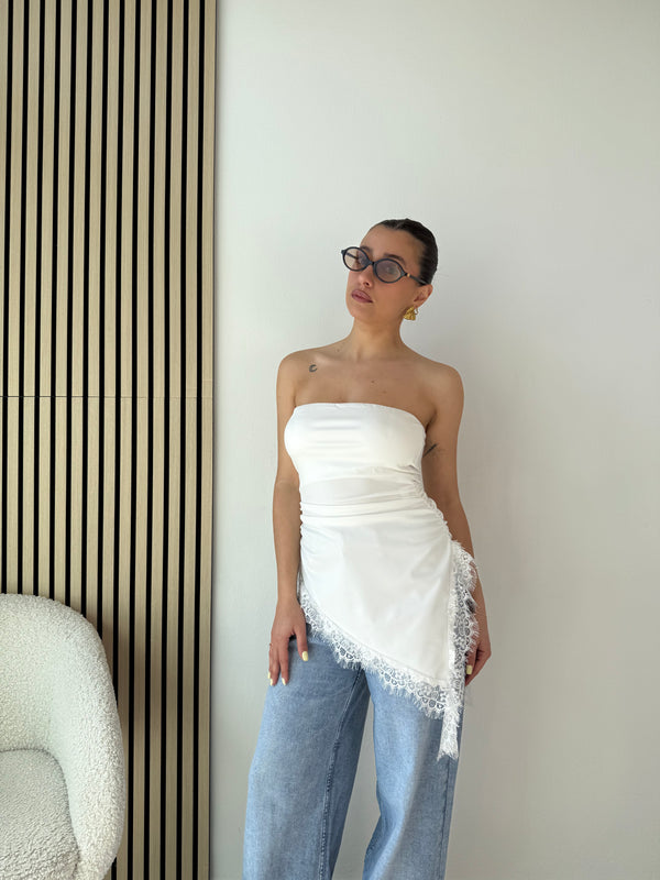 Top a fascia pizzo asimmetrico