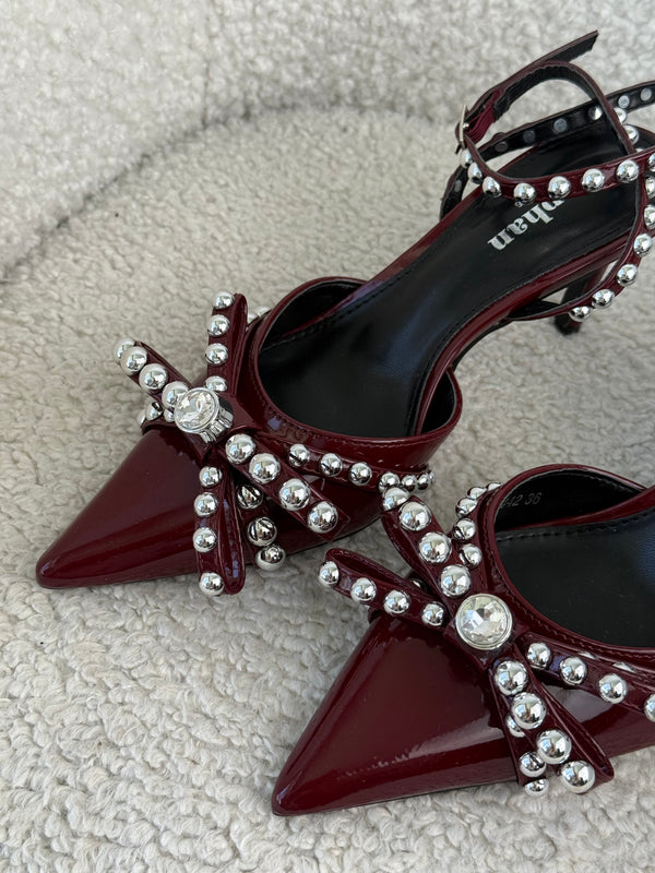 Slingback bordeaux borchie fiocco