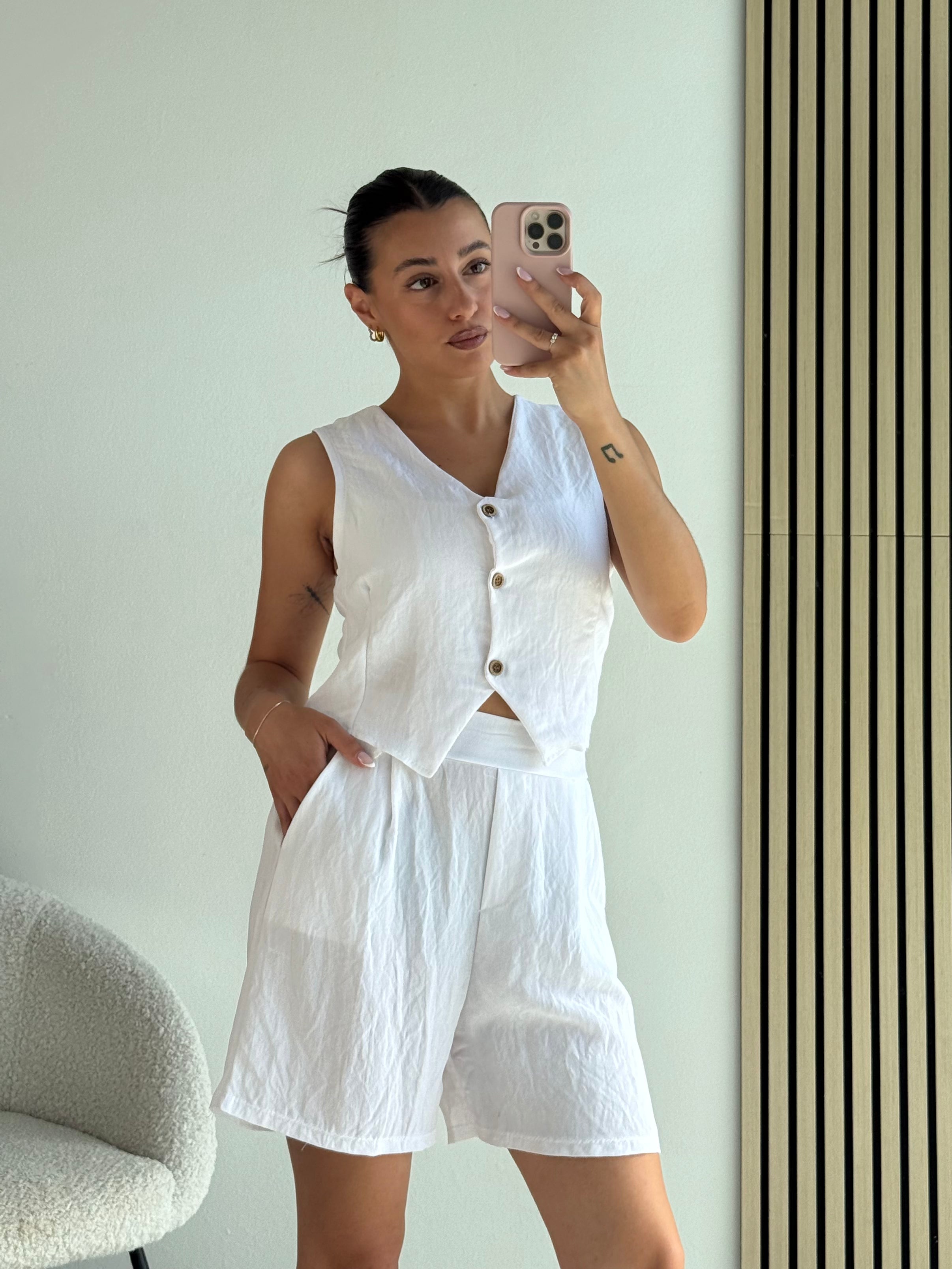 Completo Savana gilet e shorts