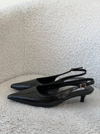 Slingback nera