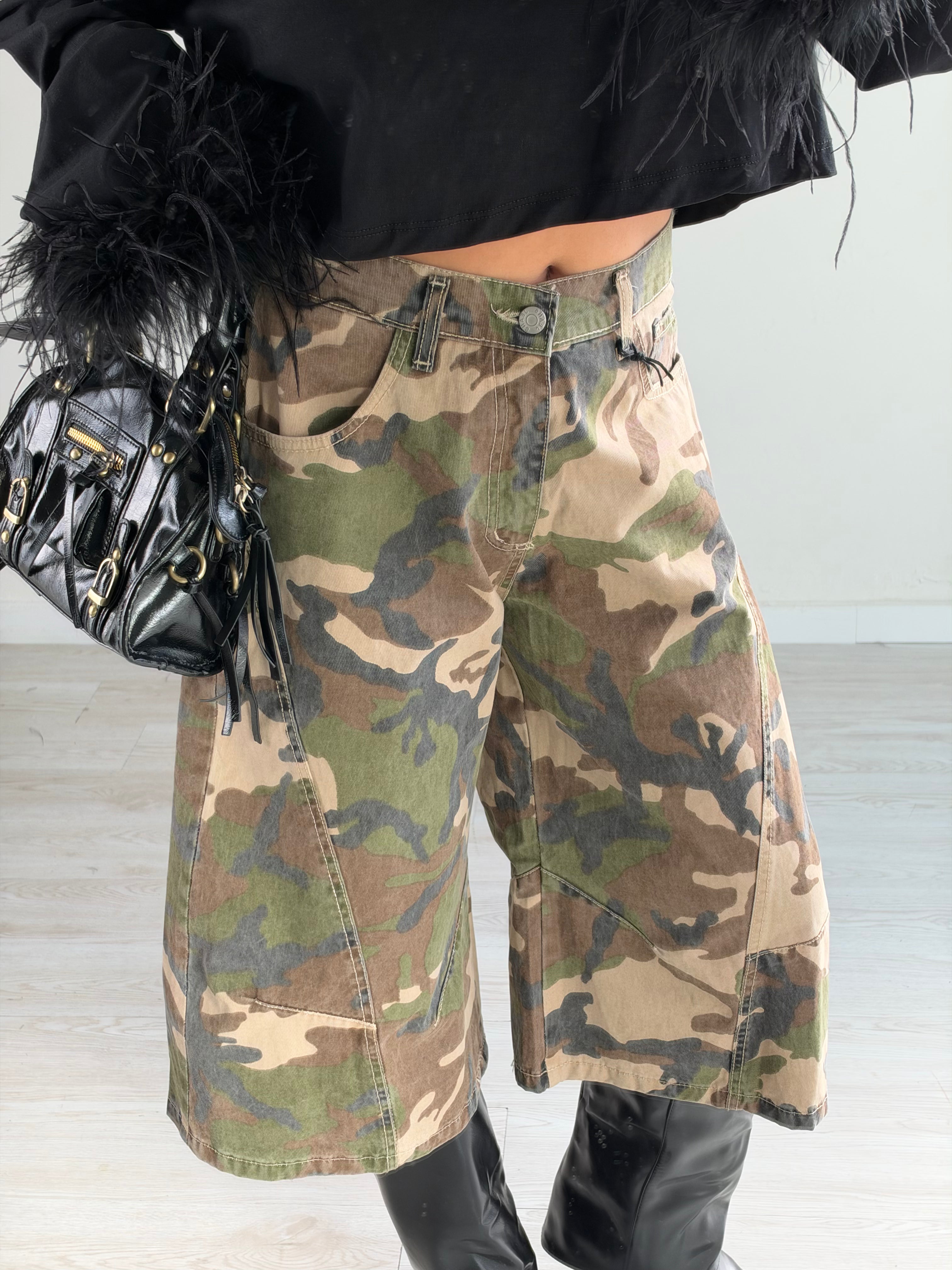 Bermuda Military di jeans